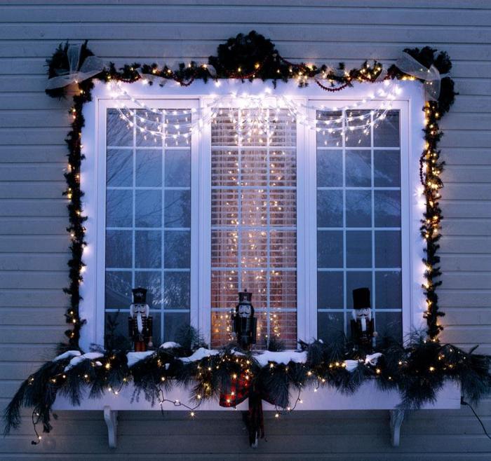 Diy christmas window ideas