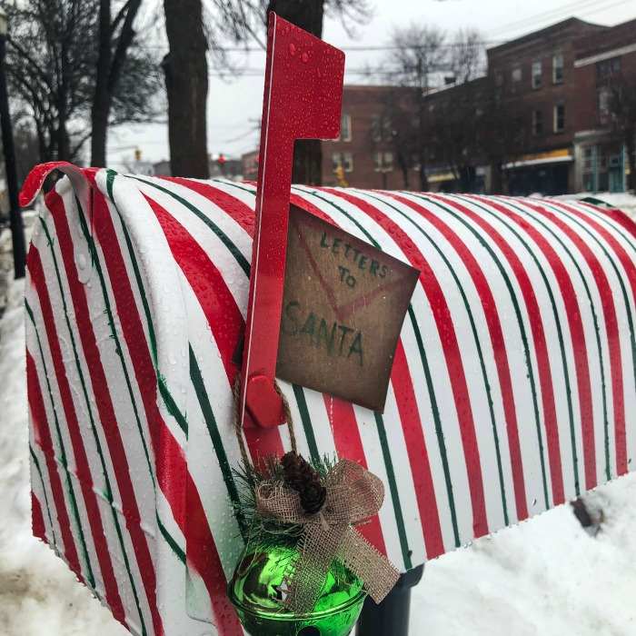 Diy mailbox christmas decorations