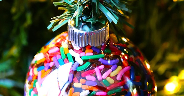 Diy christmas candy decorations