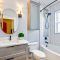 Small Bathroom Shower Decor Ideas A Guide to Chic, Space-Saving Designs