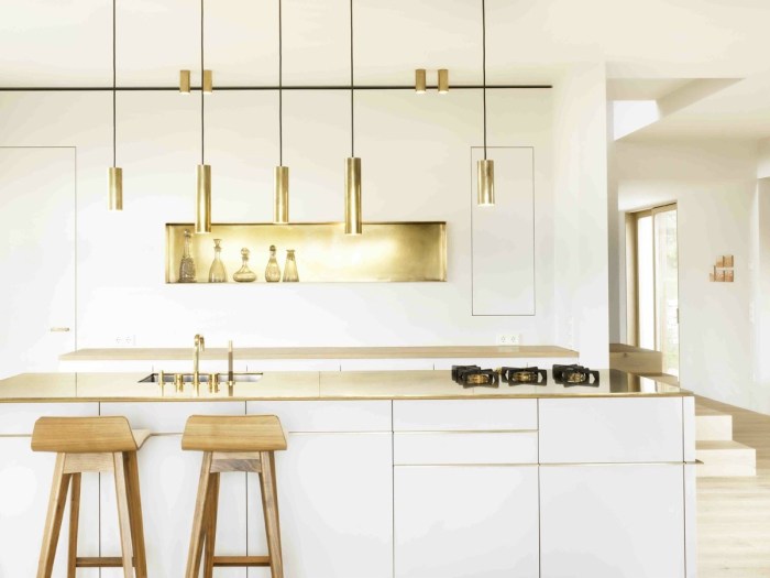 Gold and white kitchen decor