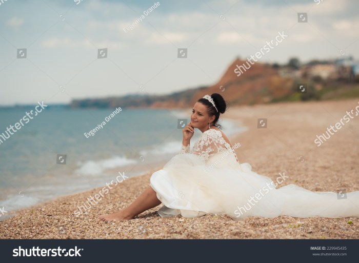 White beach dress wedding